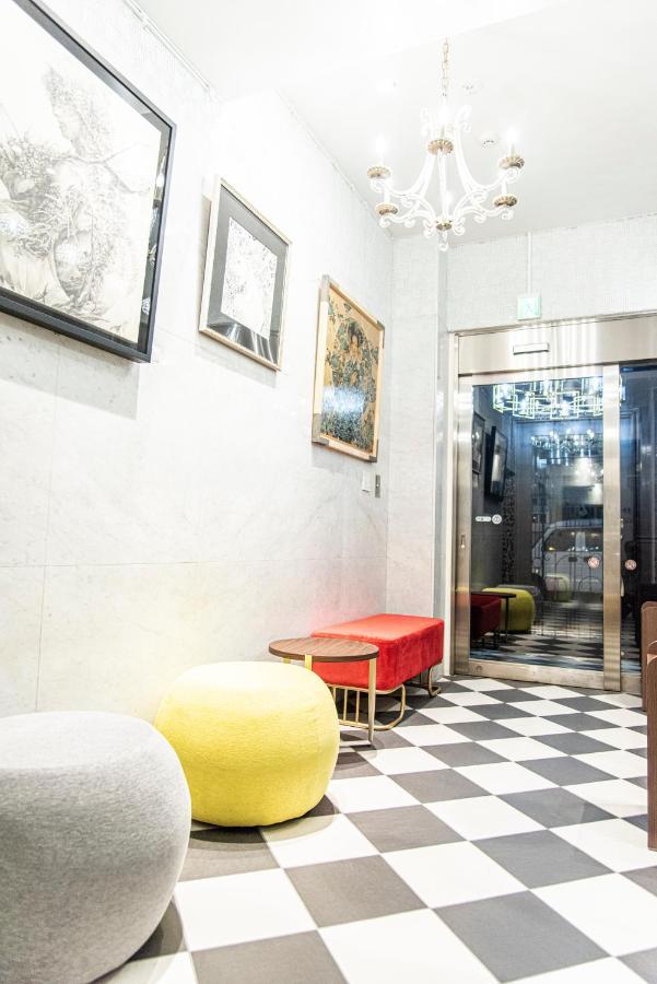 Buena Arte Hostel Ryogoku Tōkyō Extérieur photo